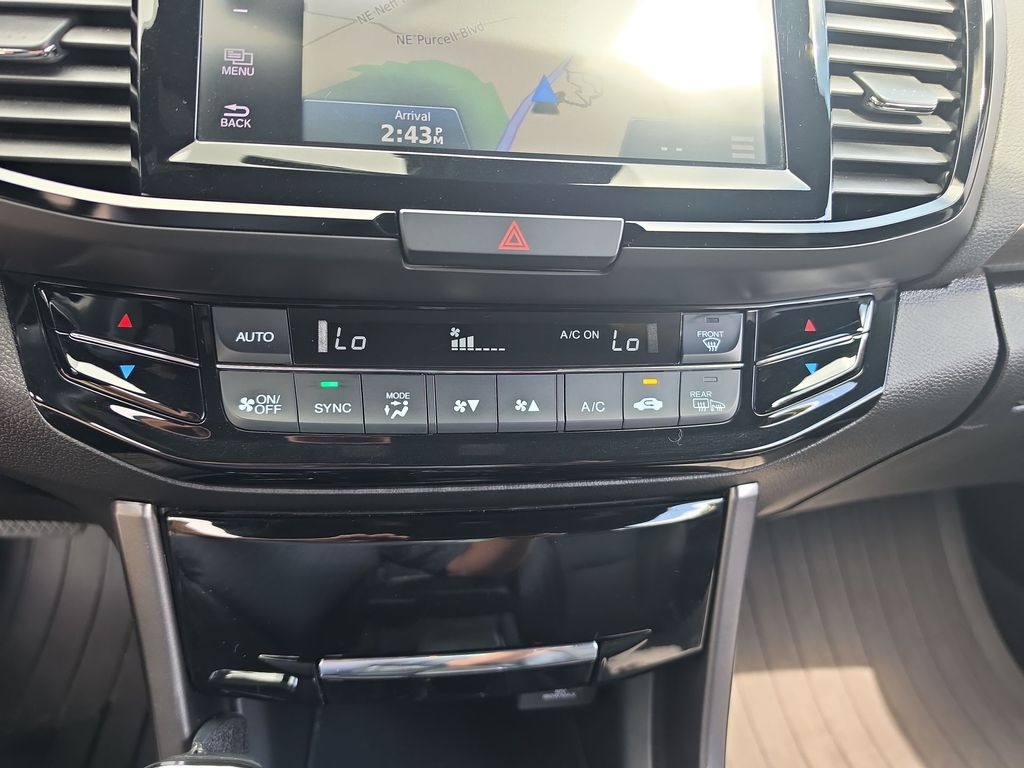 Thumbnail: 2017 Honda Accord - 24