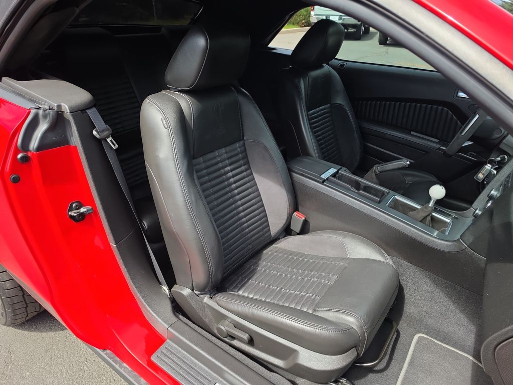 Thumbnail: 2010 Ford Mustang - 9
