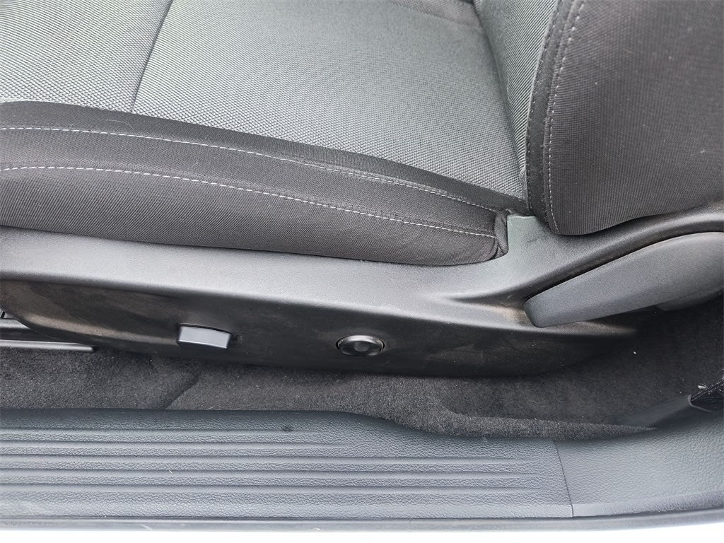 Thumbnail: 2015 Dodge Challenger - 21