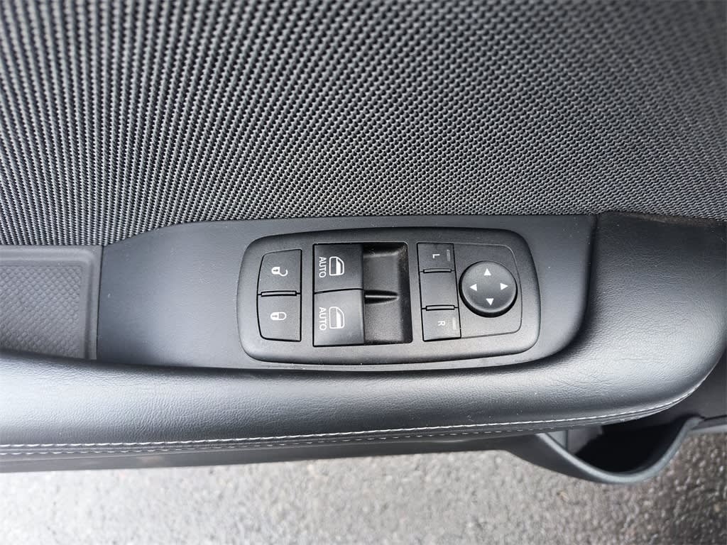 Thumbnail: 2015 Dodge Challenger - 22