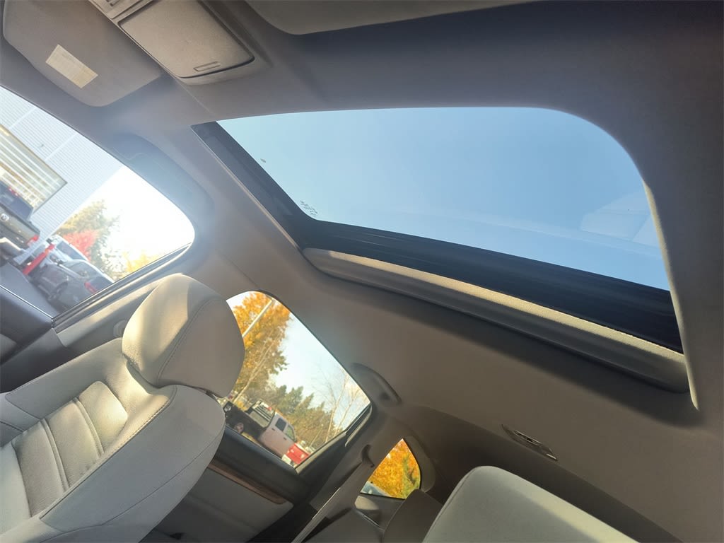 Thumbnail: 2017 Honda CR-V - 24