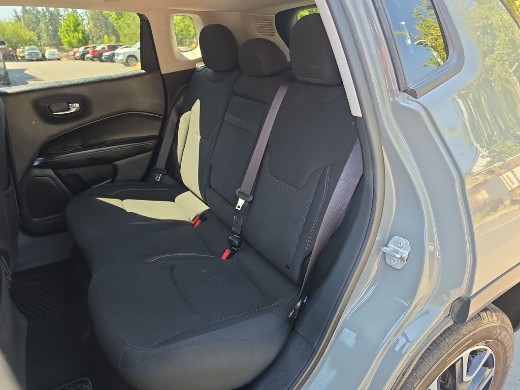 Thumbnail: 2019 Jeep Compass - 9