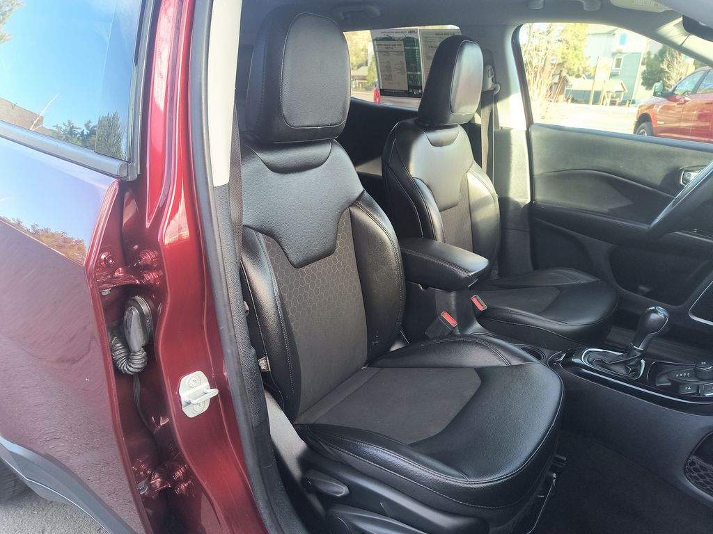 Thumbnail: 2021 Jeep Compass - 8