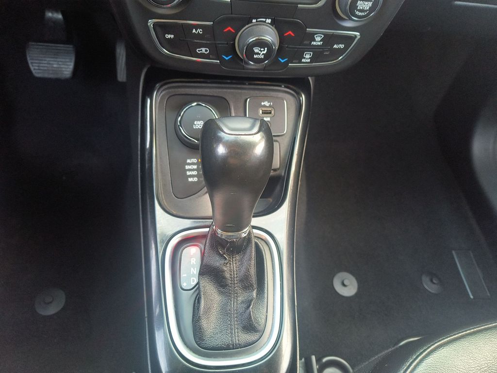 Thumbnail: 2021 Jeep Compass - 11