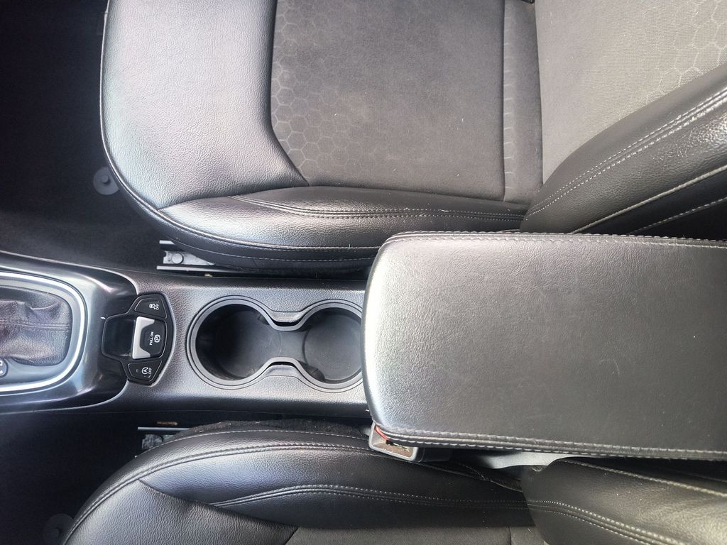 Thumbnail: 2021 Jeep Compass - 24