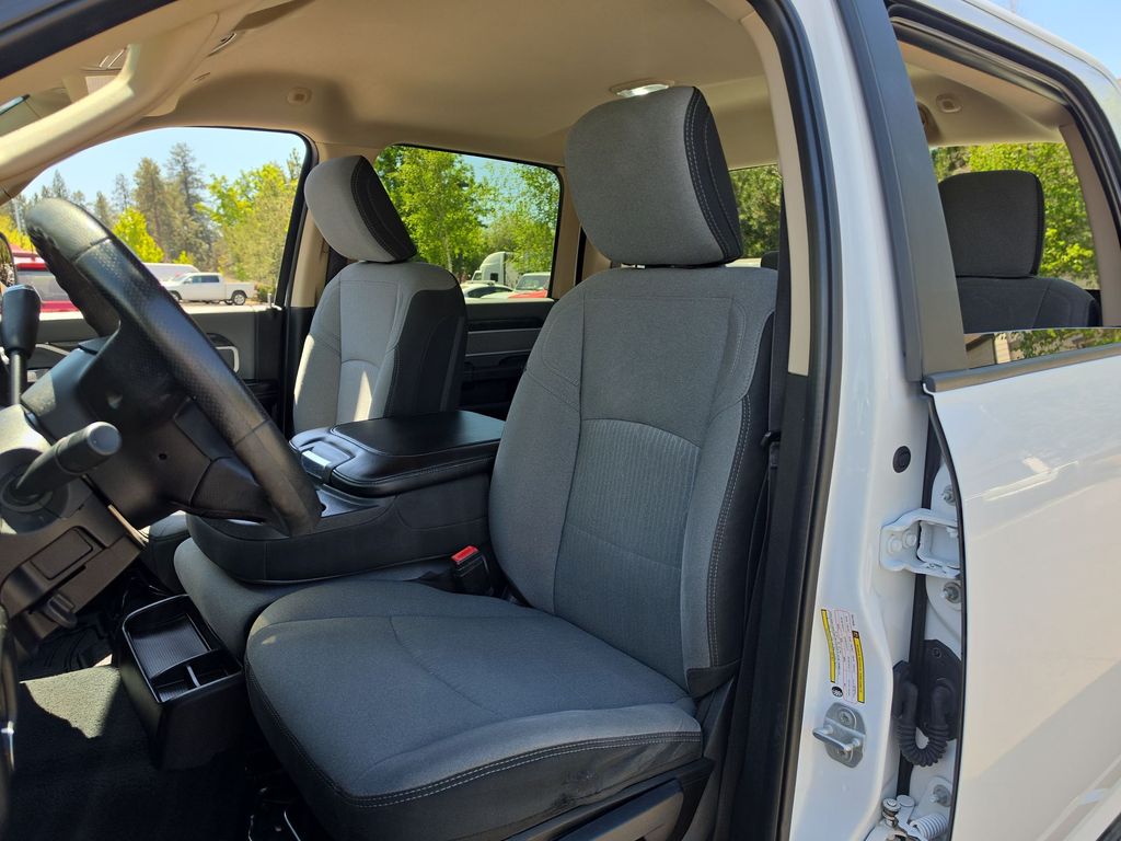 Thumbnail: 2019 RAM 3500 - 9