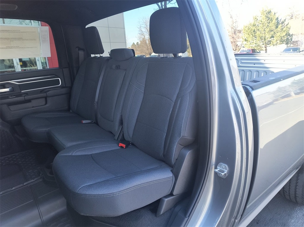 2024 RAM 3500 Big Horn 11