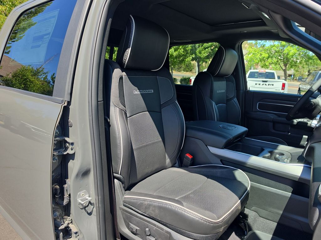 Thumbnail: 2026 RAM 3500 - 8