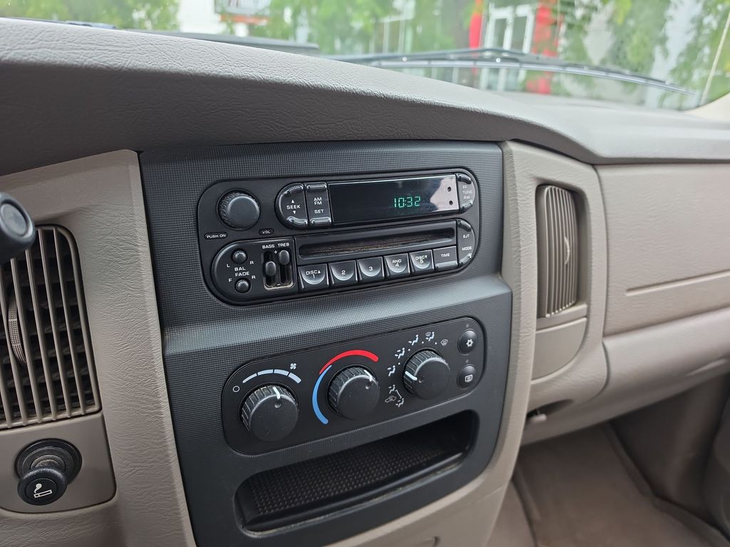 Thumbnail: 2004 Dodge Ram 3500 - 10