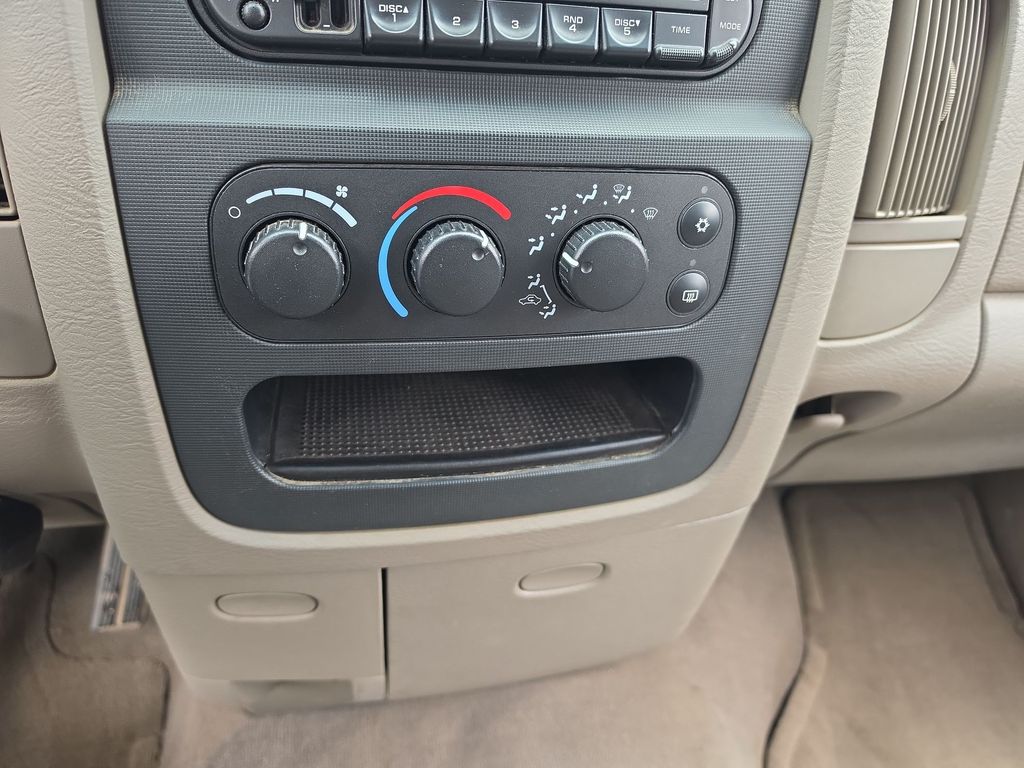 Thumbnail: 2004 Dodge Ram 3500 - 20
