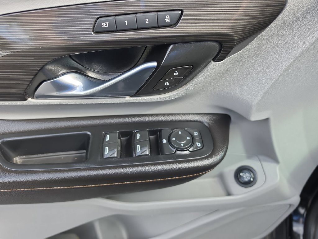 Thumbnail: 2020 GMC Terrain - 20