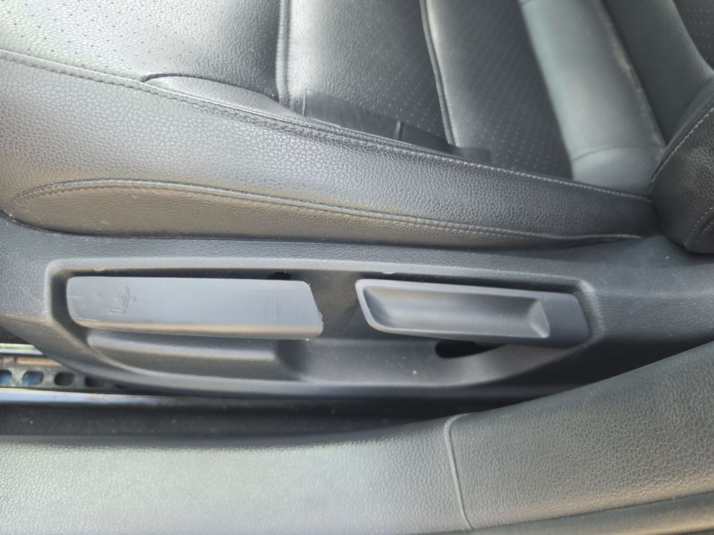 Thumbnail: 2017 Volkswagen Jetta - 20