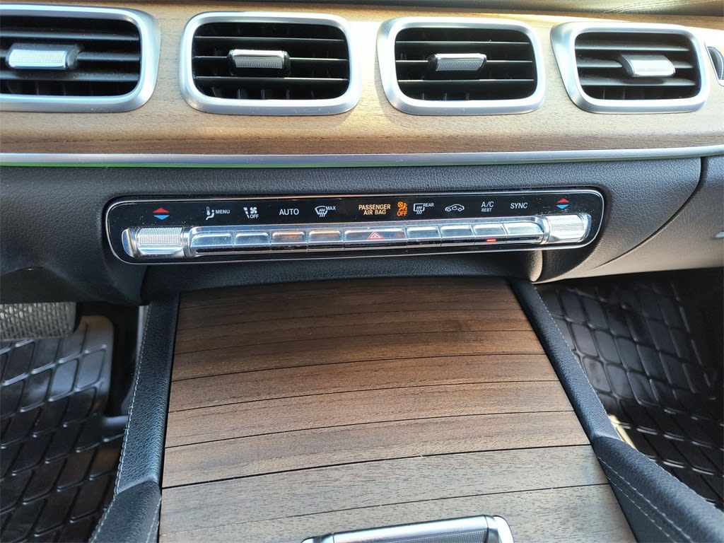 Thumbnail: 2020 Mercedes-Benz GLS - 23
