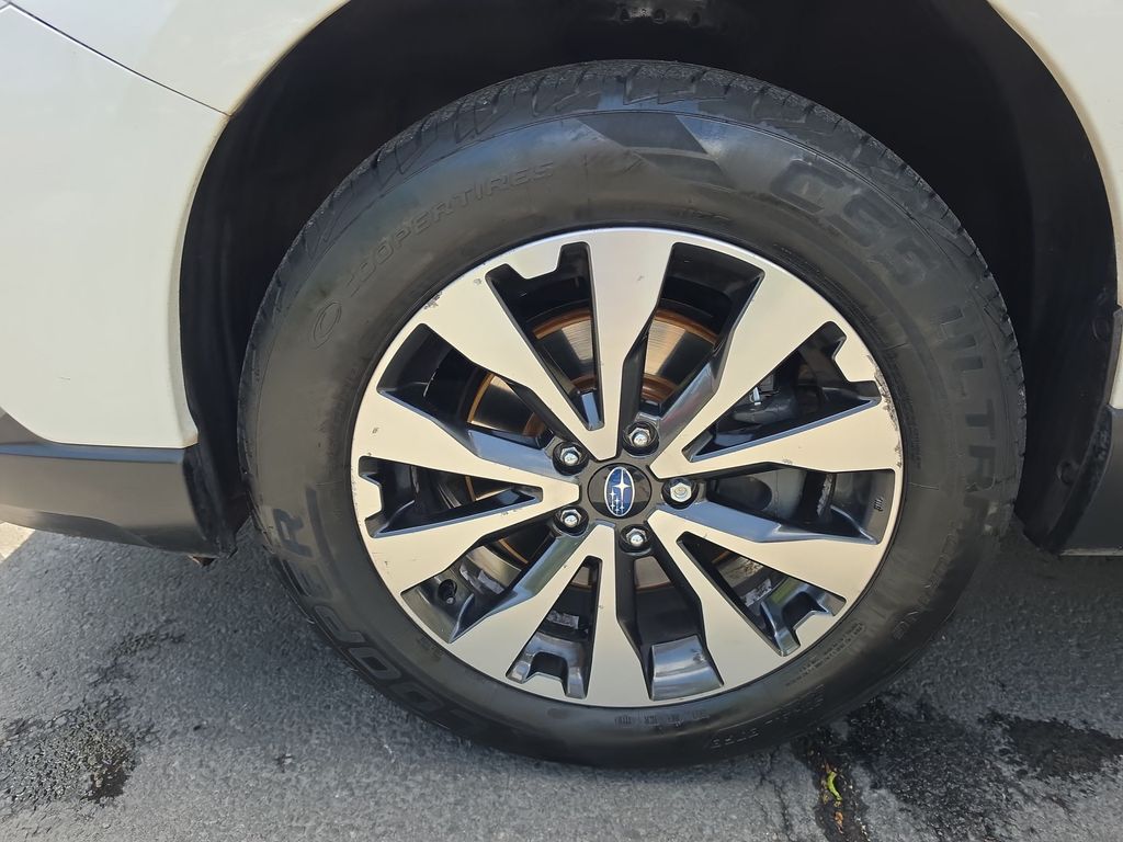 Thumbnail: 2015 Subaru Outback - 6