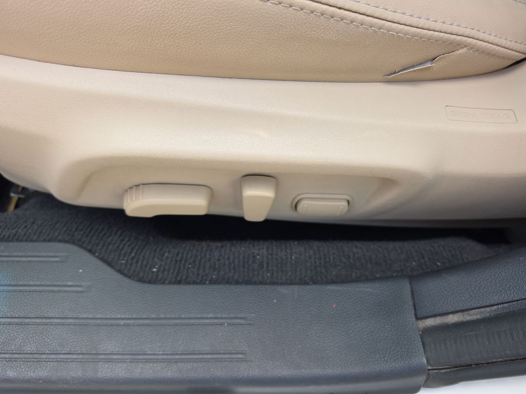 Thumbnail: 2015 Subaru Outback - 20