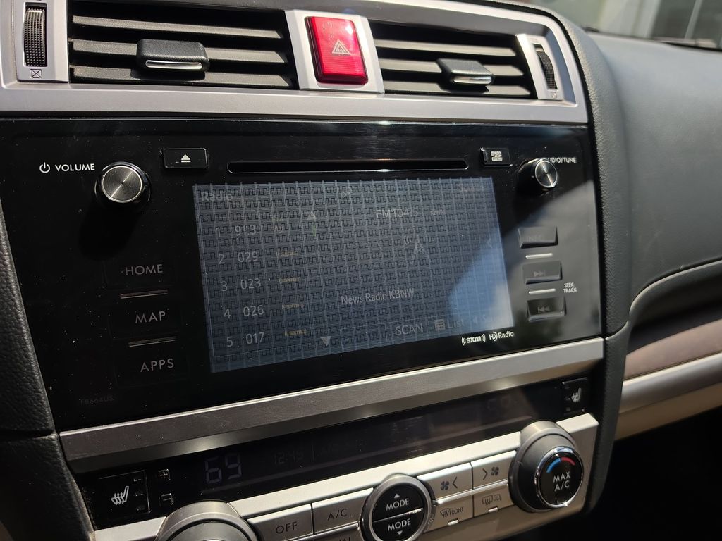 Thumbnail: 2015 Subaru Outback - 11