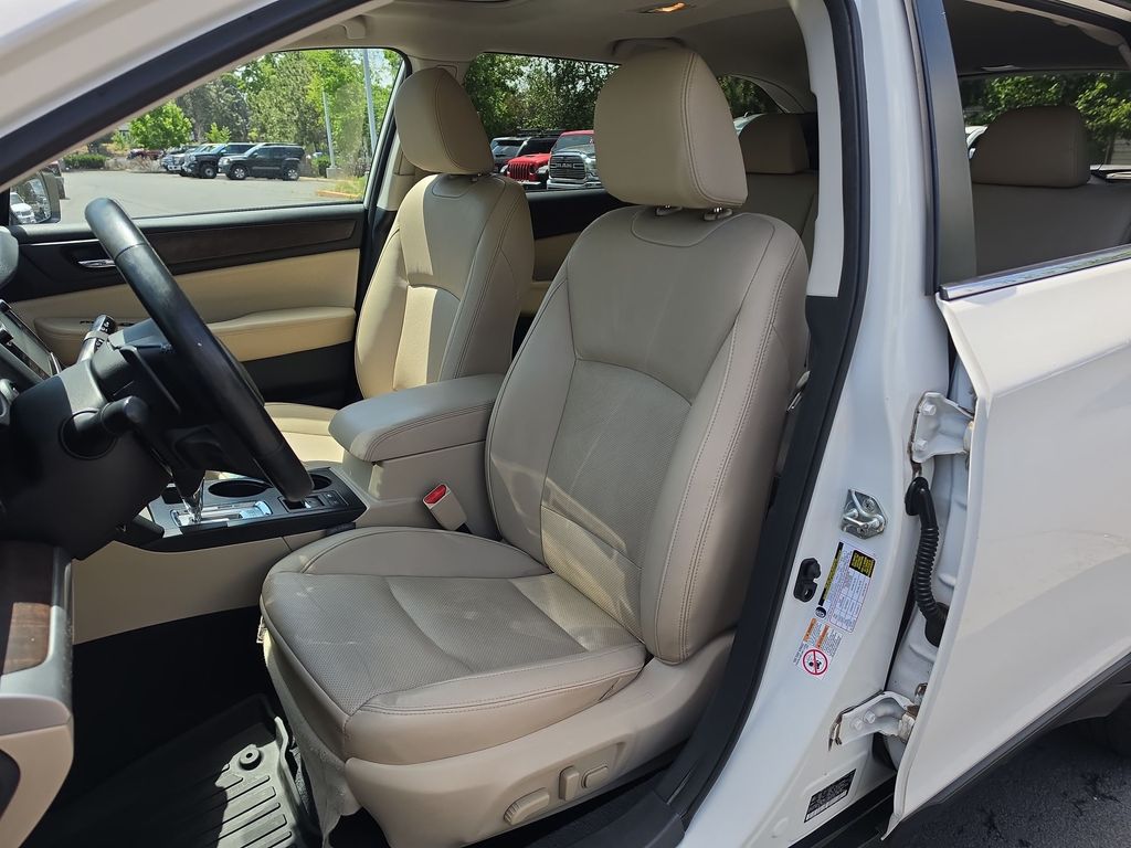 Thumbnail: 2015 Subaru Outback - 8