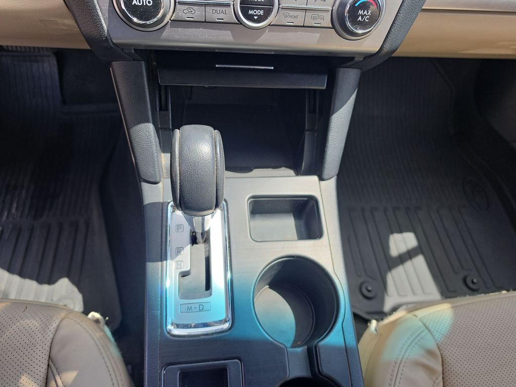 Thumbnail: 2015 Subaru Outback - 12