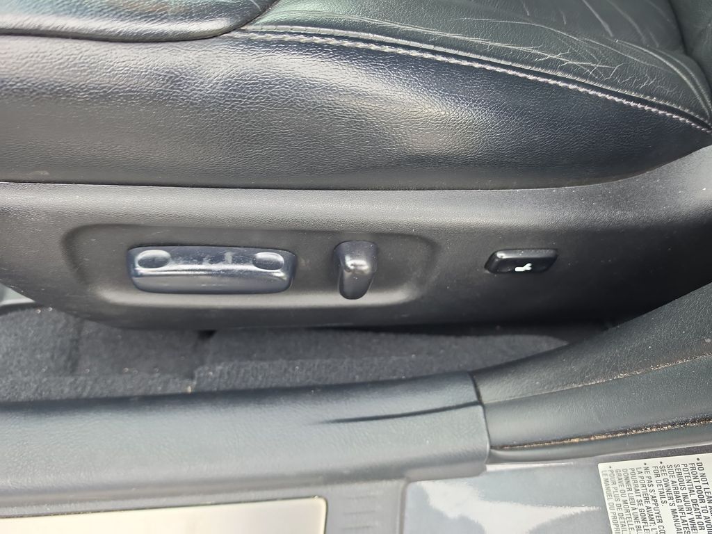 Thumbnail: 2011 Toyota Avalon - 20