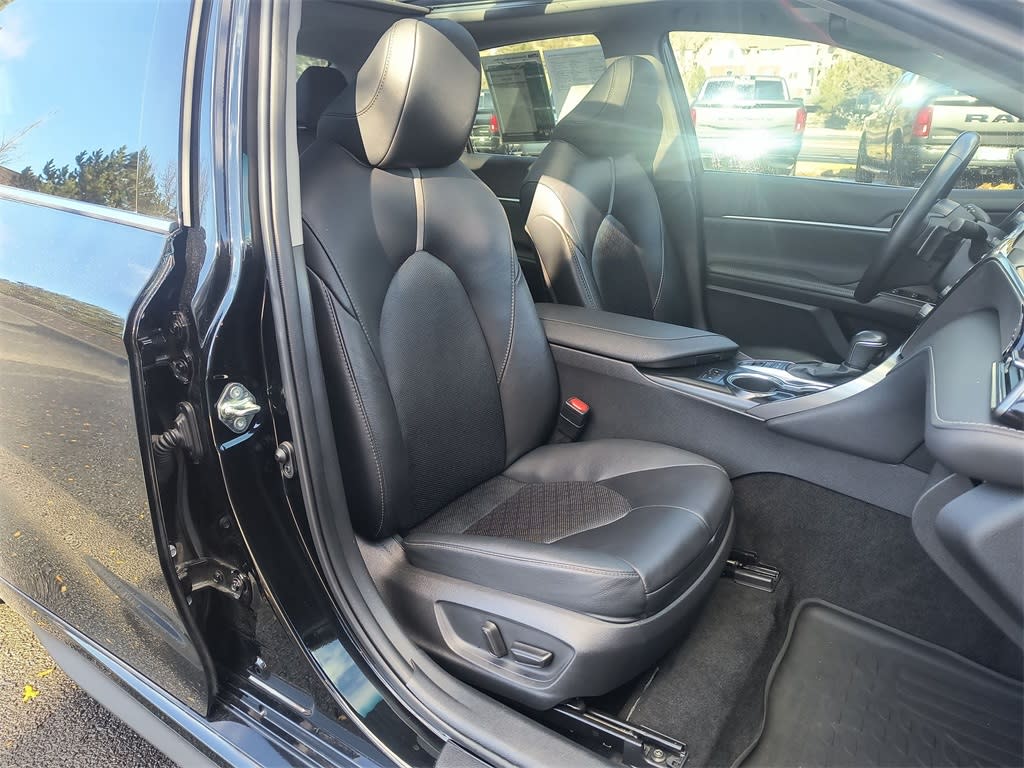 Thumbnail: 2020 Toyota Camry - 9