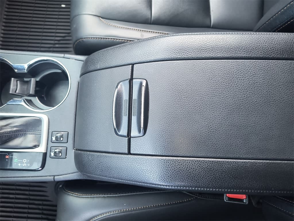 Thumbnail: 2019 Toyota Highlander - 25