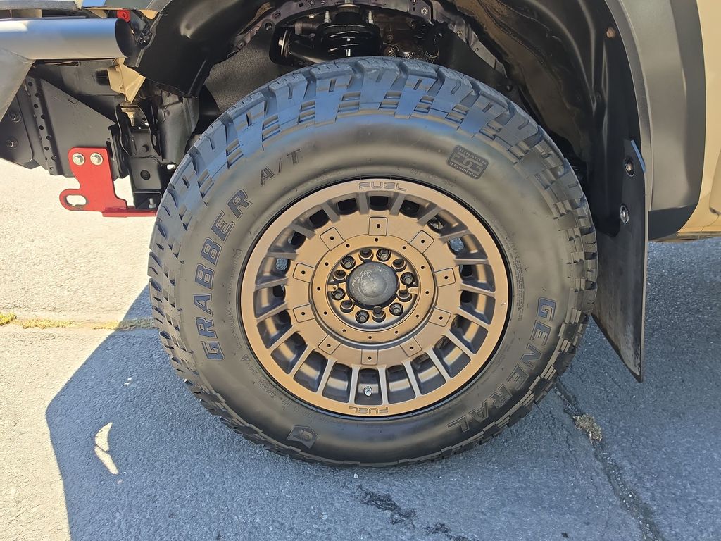Thumbnail: 2018 Toyota Tacoma - 5