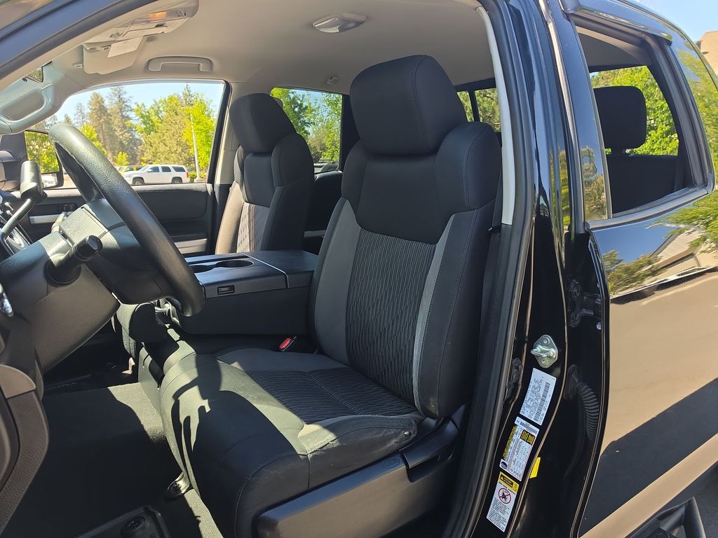Thumbnail: 2014 Toyota Tundra - 9