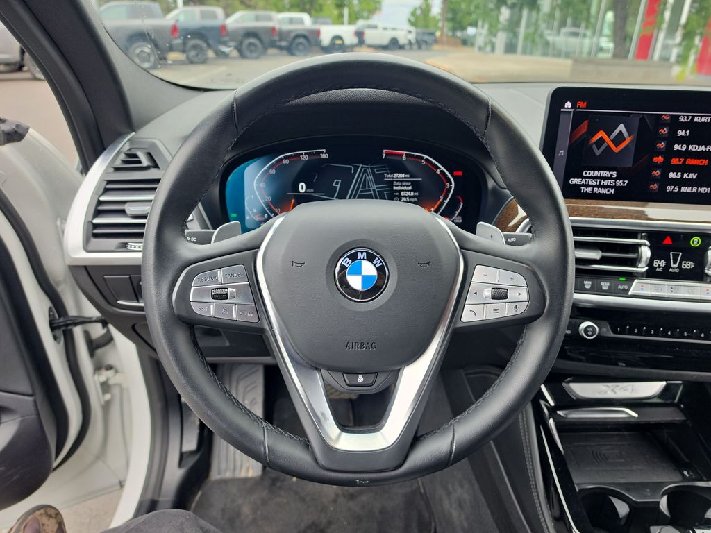 Thumbnail: 2025 BMW X4 - 2