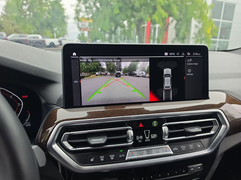 Thumbnail: 2025 BMW X4 - 21
