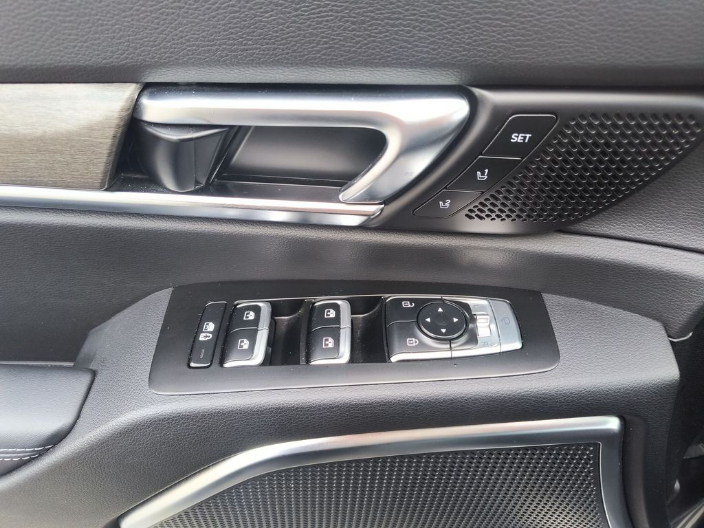 Thumbnail: 2022 Kia Telluride - 21