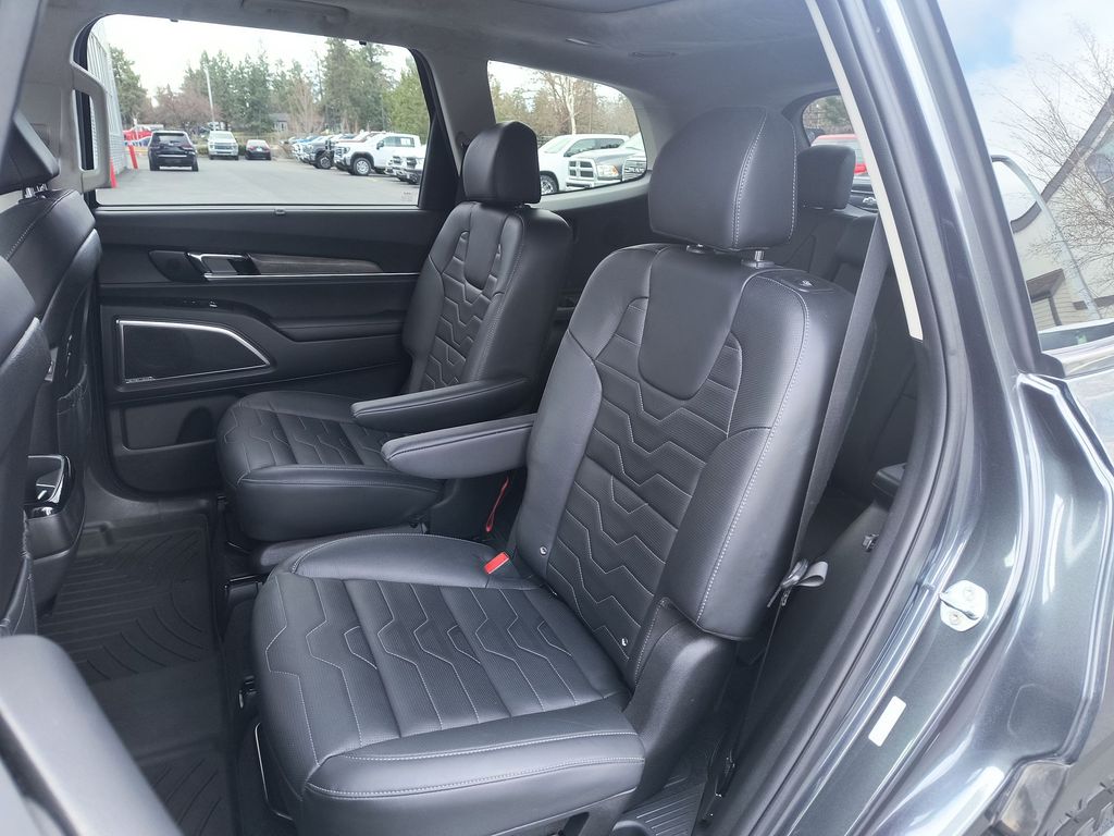 Thumbnail: 2022 Kia Telluride - 10