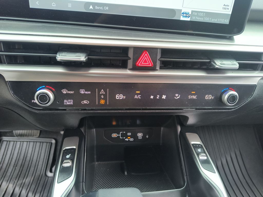 Thumbnail: 2025 Kia Sorento - 24
