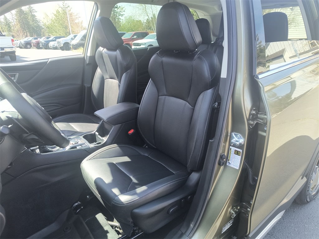 2023 Subaru Forester Touring 8
