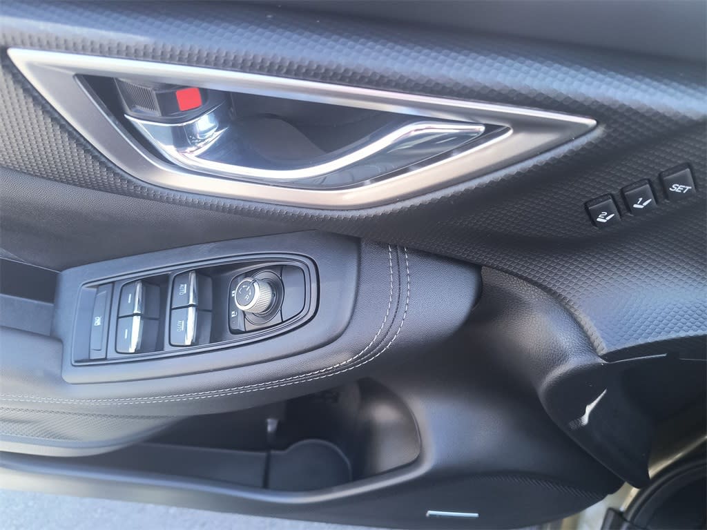 2023 Subaru Forester Touring 21