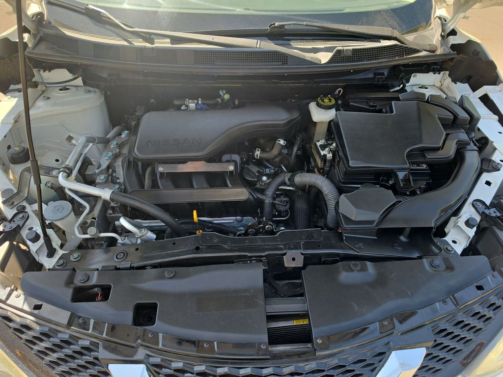 Thumbnail: 2017 Nissan Rogue Sport - 7