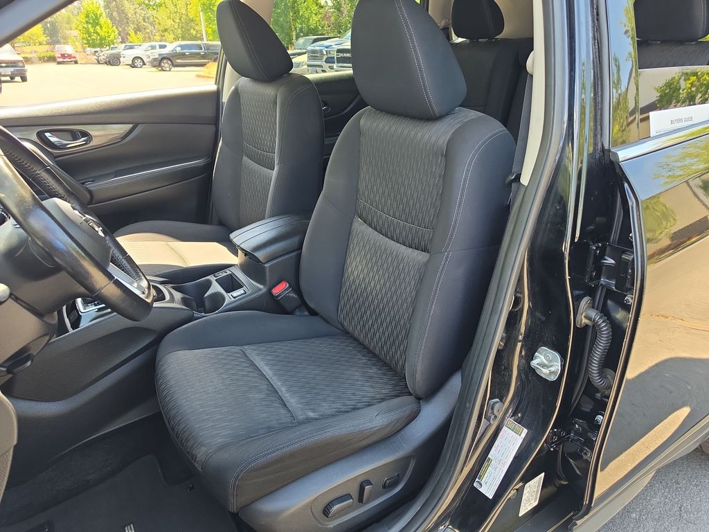 Thumbnail: 2019 Nissan Rogue - 7