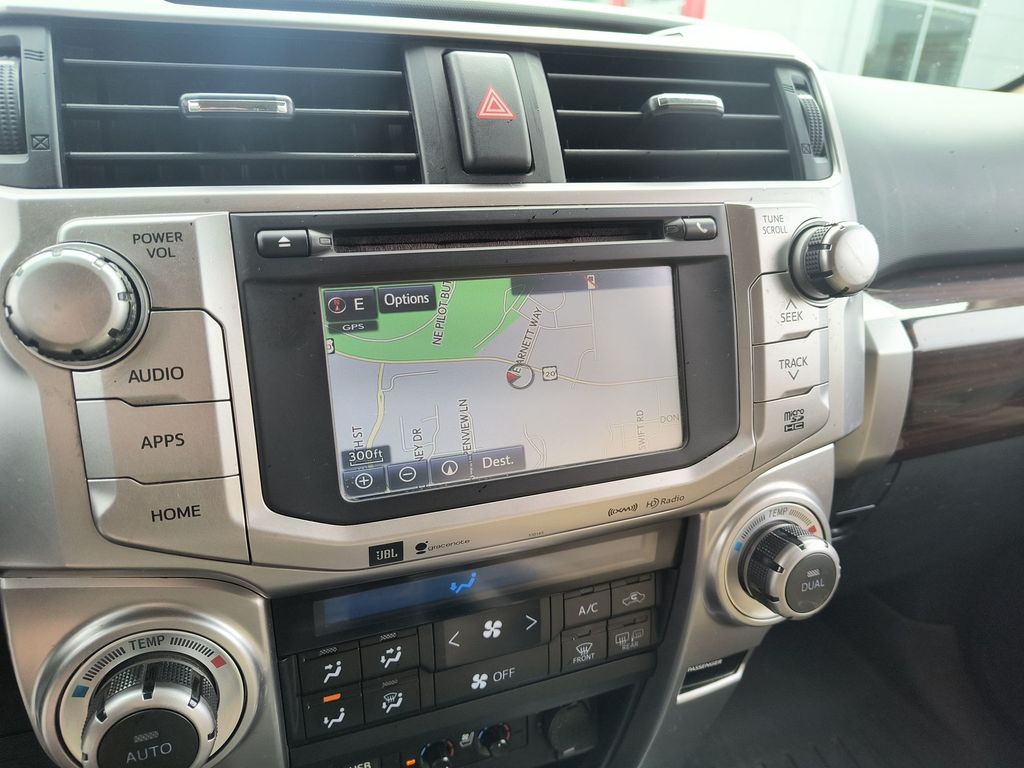 Thumbnail: 2016 Toyota 4Runner - 23