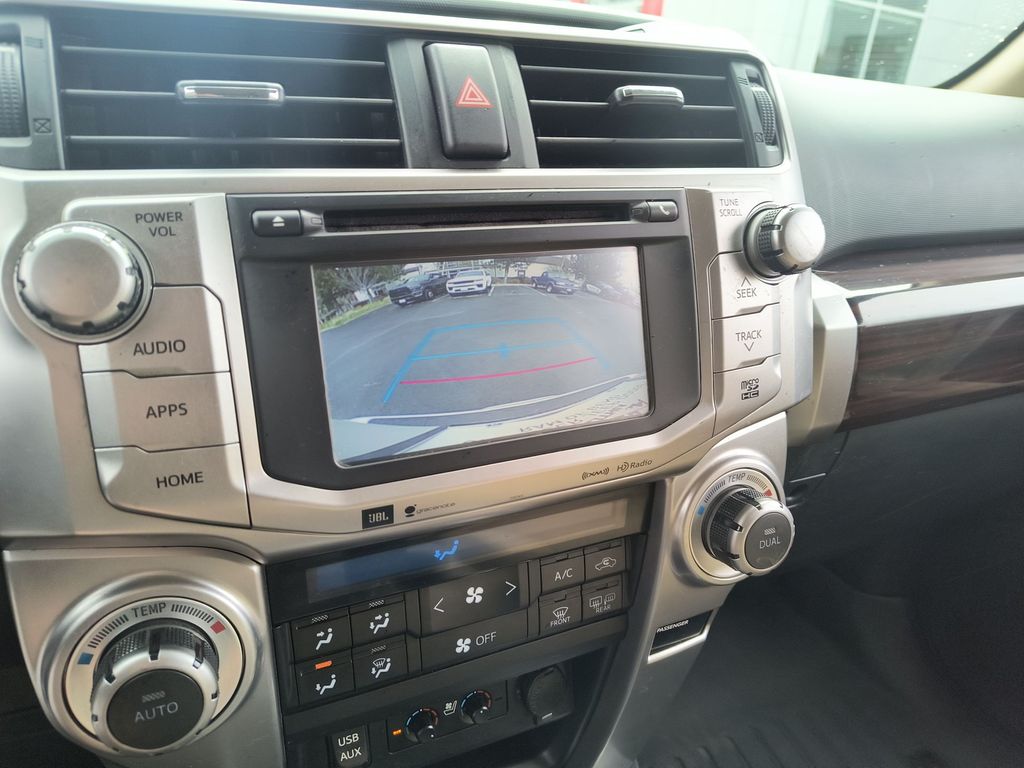 Thumbnail: 2016 Toyota 4Runner - 22