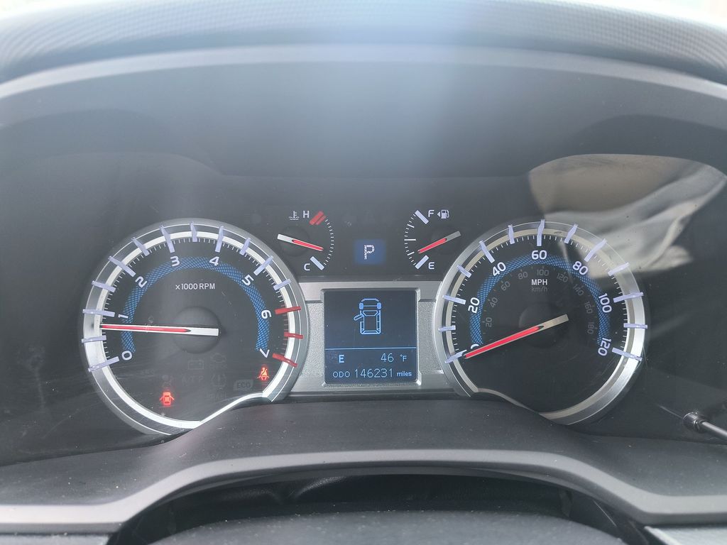 Thumbnail: 2016 Toyota 4Runner - 12