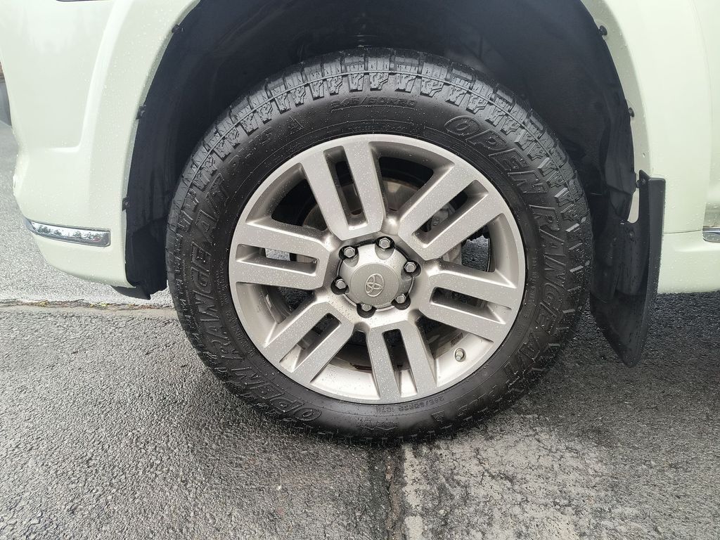 Thumbnail: 2016 Toyota 4Runner - 5
