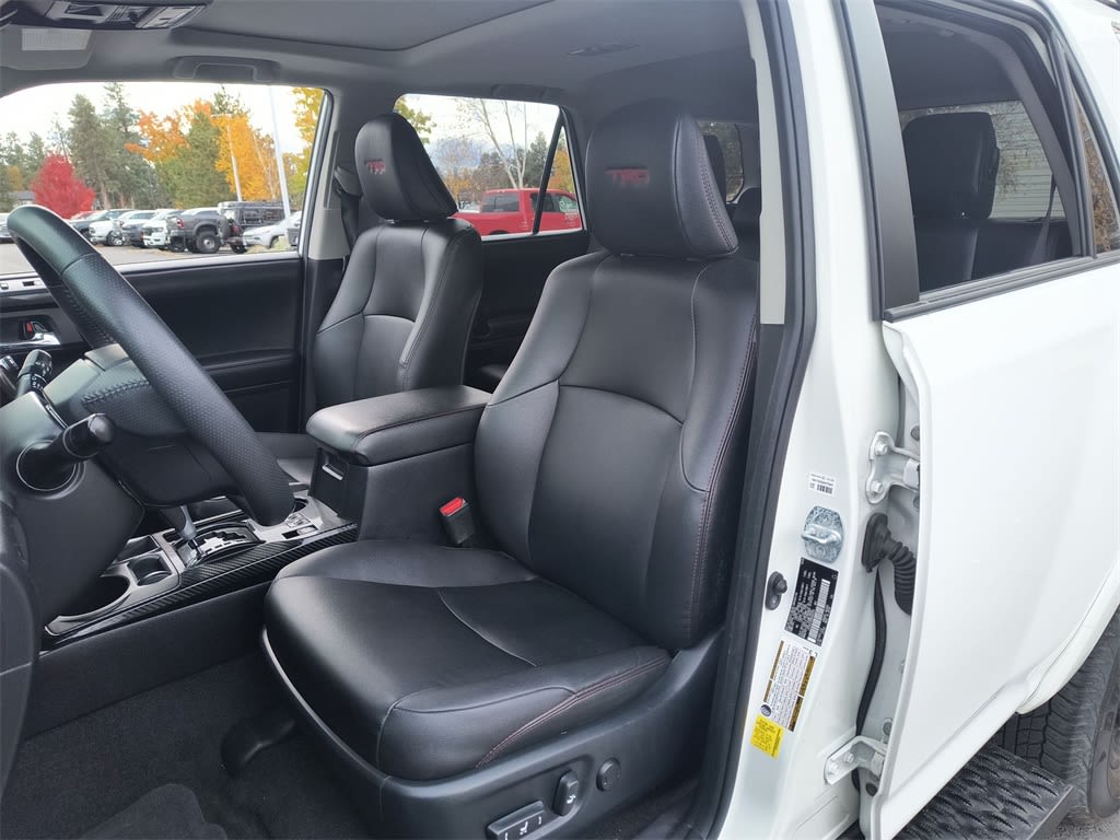 Thumbnail: 2021 Toyota 4Runner - 9