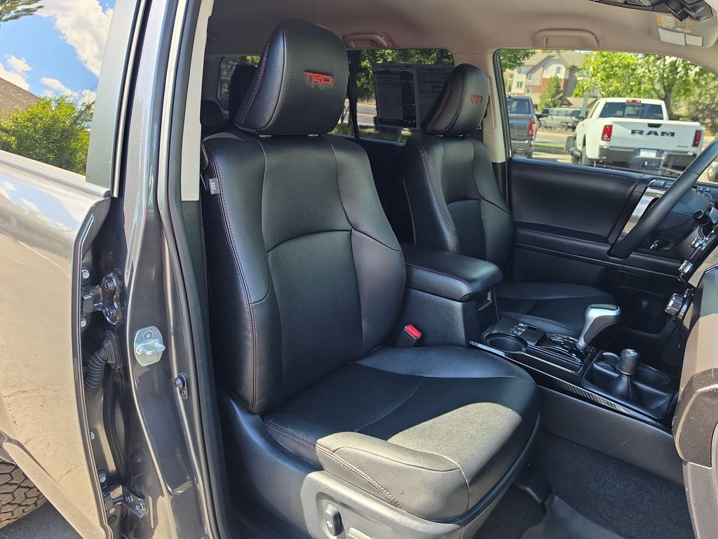 Thumbnail: 2021 Toyota 4Runner - 8