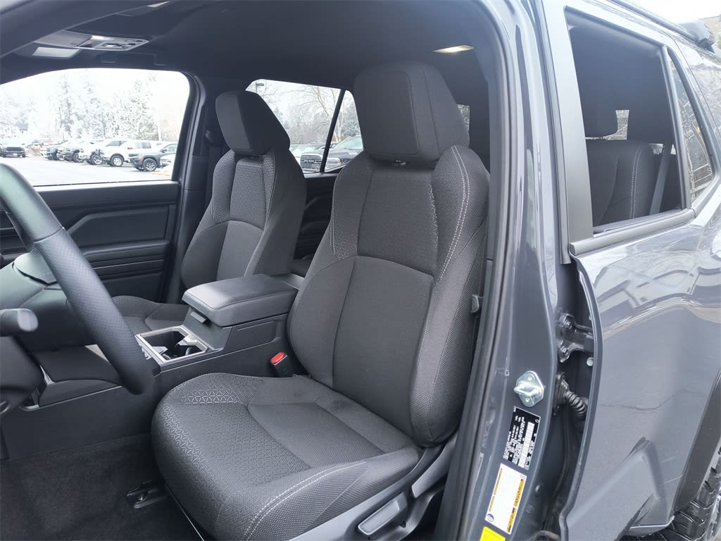 Thumbnail: 2025 Toyota 4Runner - 8