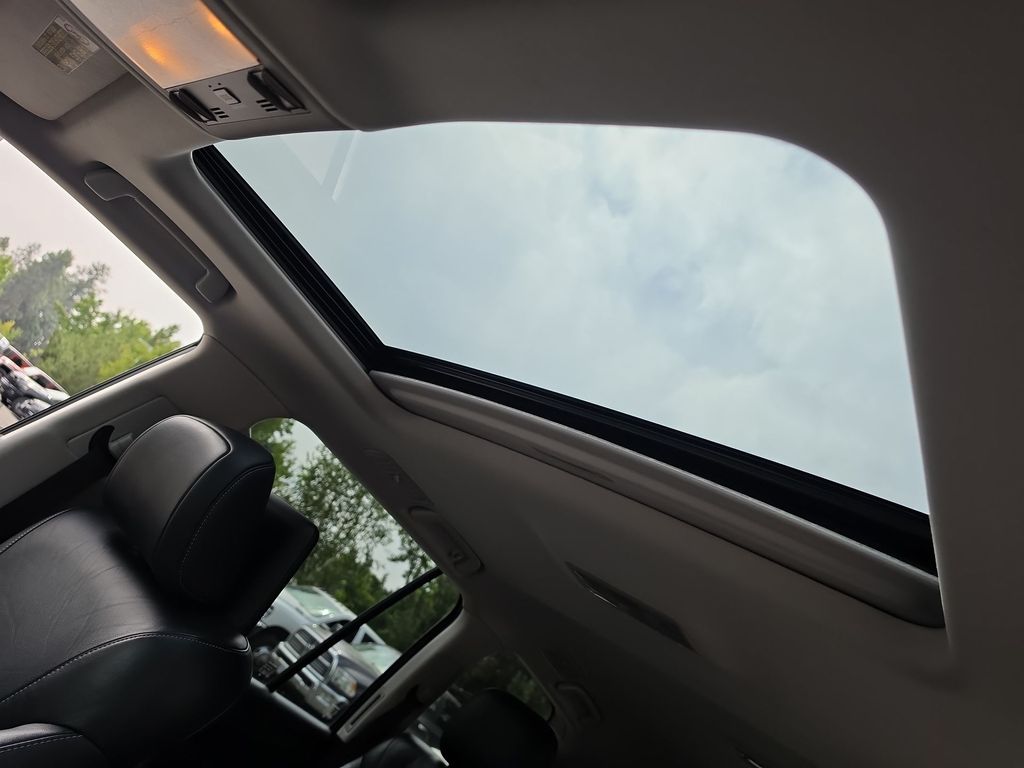 Thumbnail: 2014 Lexus LX - 25