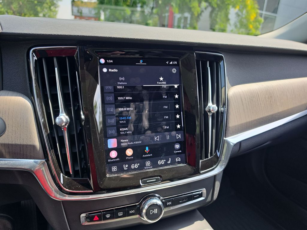 Thumbnail: 2023 Volvo S90 - 9