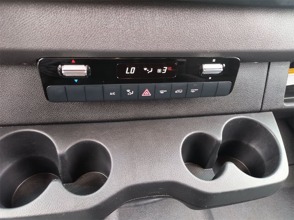 Thumbnail: 2023 Mercedes-Benz Sprinter - 19