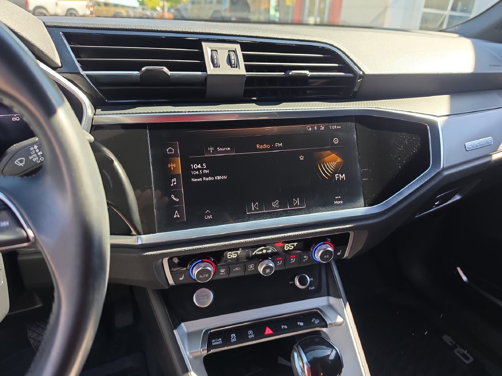Thumbnail: 2020 Audi Q3 - 10