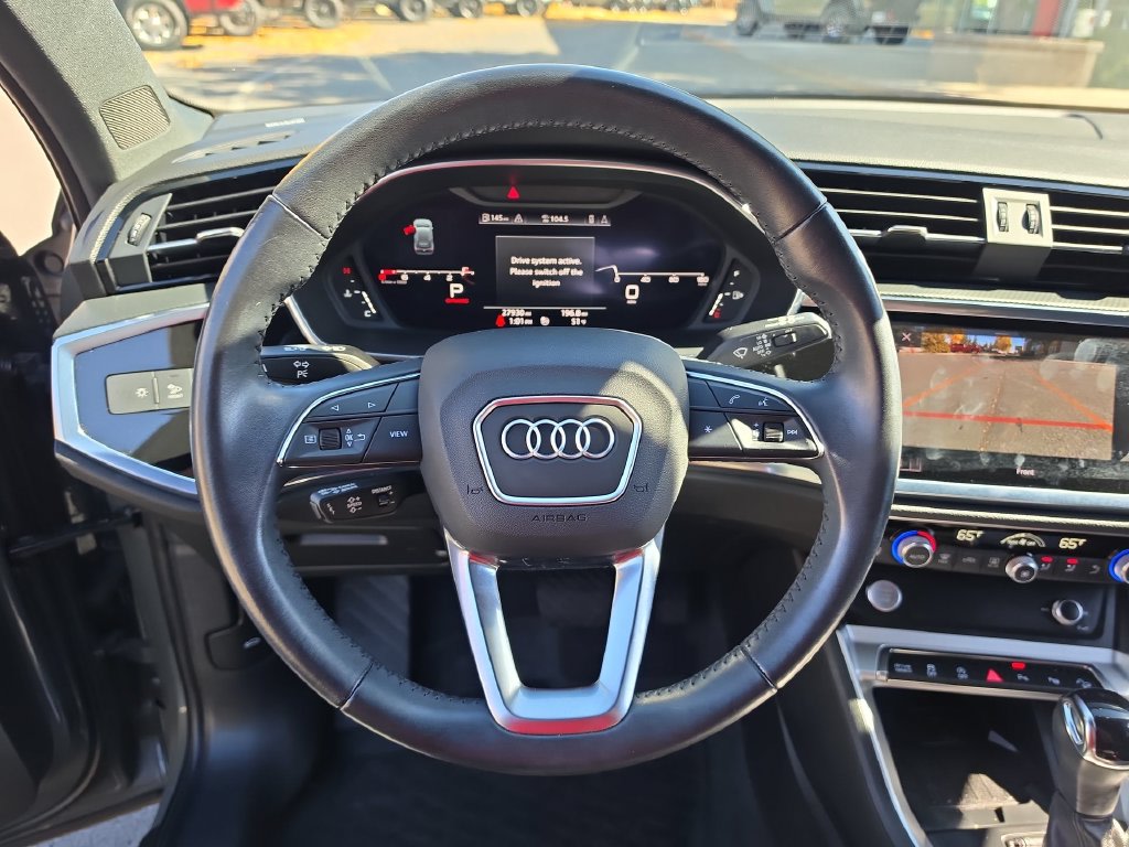 Thumbnail: 2020 Audi Q3 - 2