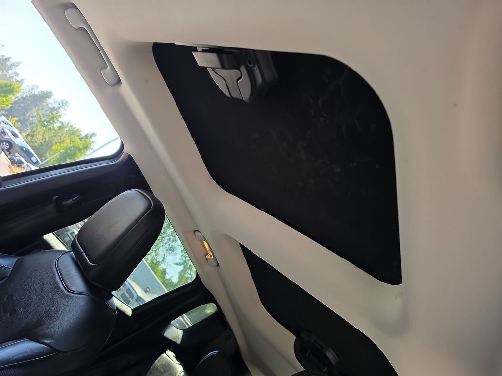 Thumbnail: 2016 Jeep Renegade - 25