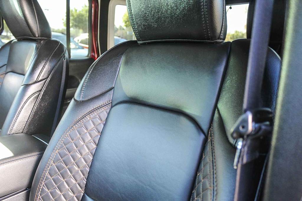 Thumbnail: 2021 Jeep Wrangler - 28